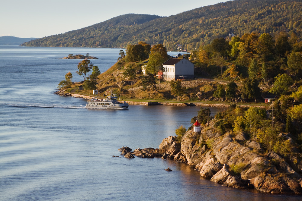 Norwegen, Fjord im Herbst