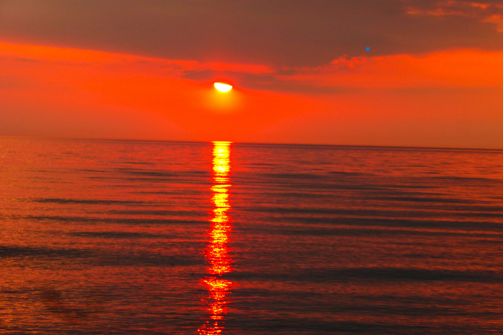 Norwegen Hat man das Glück die Ganze Nacht Sonnenuntergang sehen