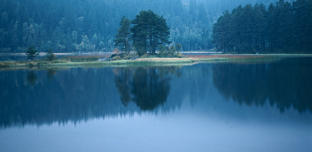 NORWEGEN Herbstspiegelung