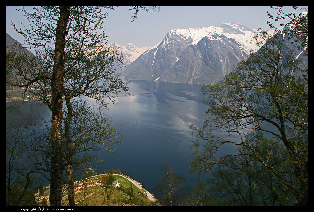 Norwegen, Hjørundfjord, Hustadneset (die Nase von Hustadnes) - View of the hjørundfjord