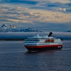 Norwegen: Hurtigrutenschiff