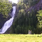 Norwegen-Idylle am Wasserfall