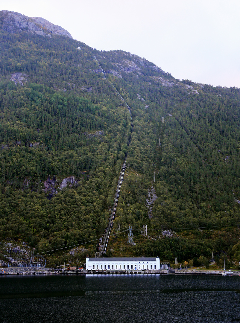 Norwegen - Lysefjord - Flørlitrappene