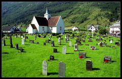 Norwegen: Olden - Kirche und Friedhof (reload)