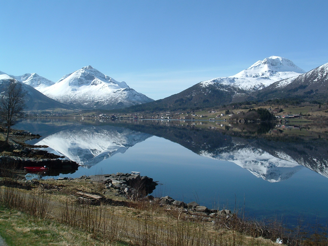 Norwegen, Romsdalfjord im April