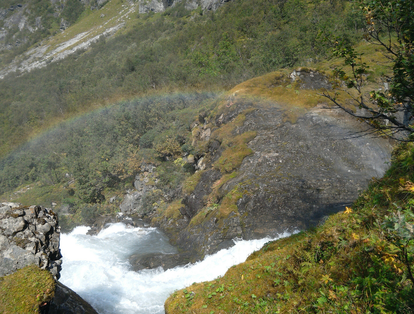 Norwegen. Wasserfälle überall.