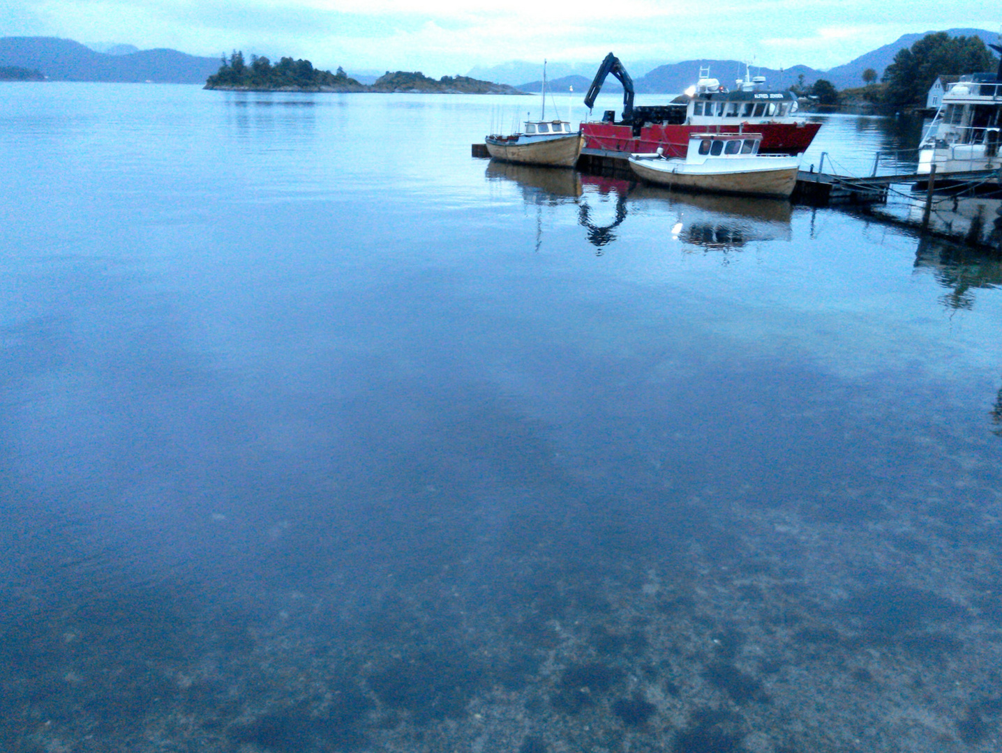 Norwegen.Ruhende Boote.