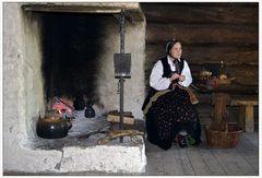 Norwegerin in historischer Tracht