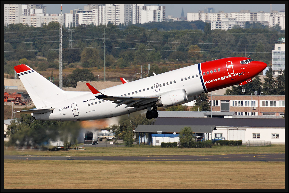 Norwegian Air Shuttle 737-300