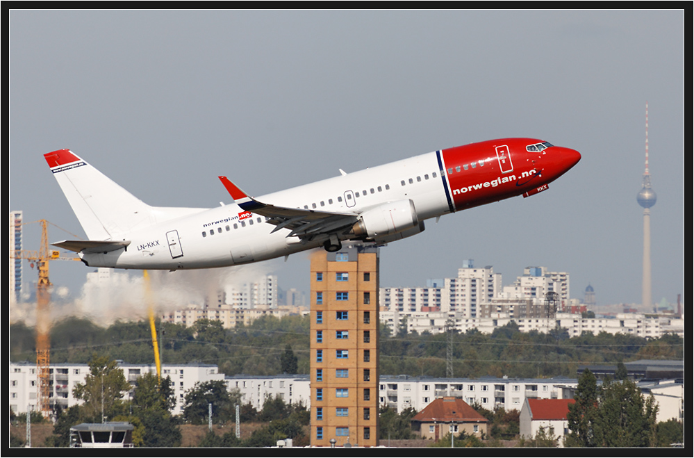 Norwegian Air Shuttle 737-300