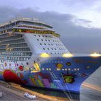 NORWEGIAN BREAKAWAY (HDR)