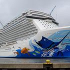 Norwegian Escape an der Meyer Werft