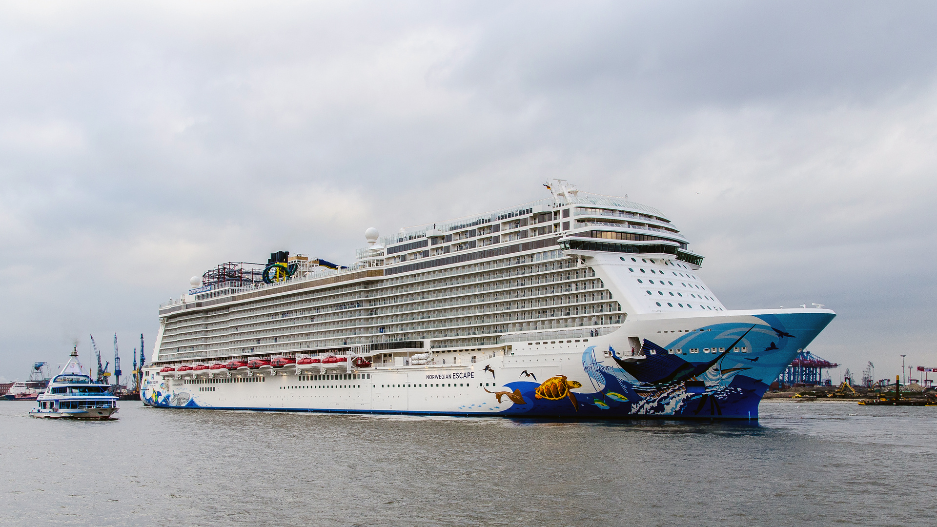 Norwegian Escape in Hamburg