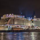 Norwegian Escape @ night