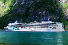 Norwegian Jade im Geirangerfjord