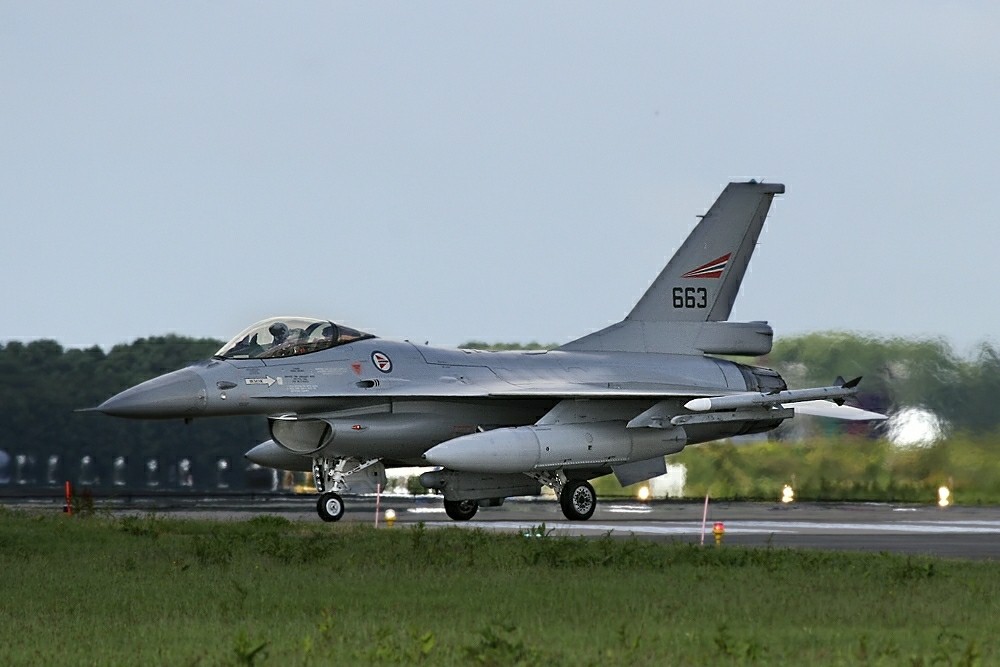 Norwegische F-16 in Leuwaarden/Niederlande