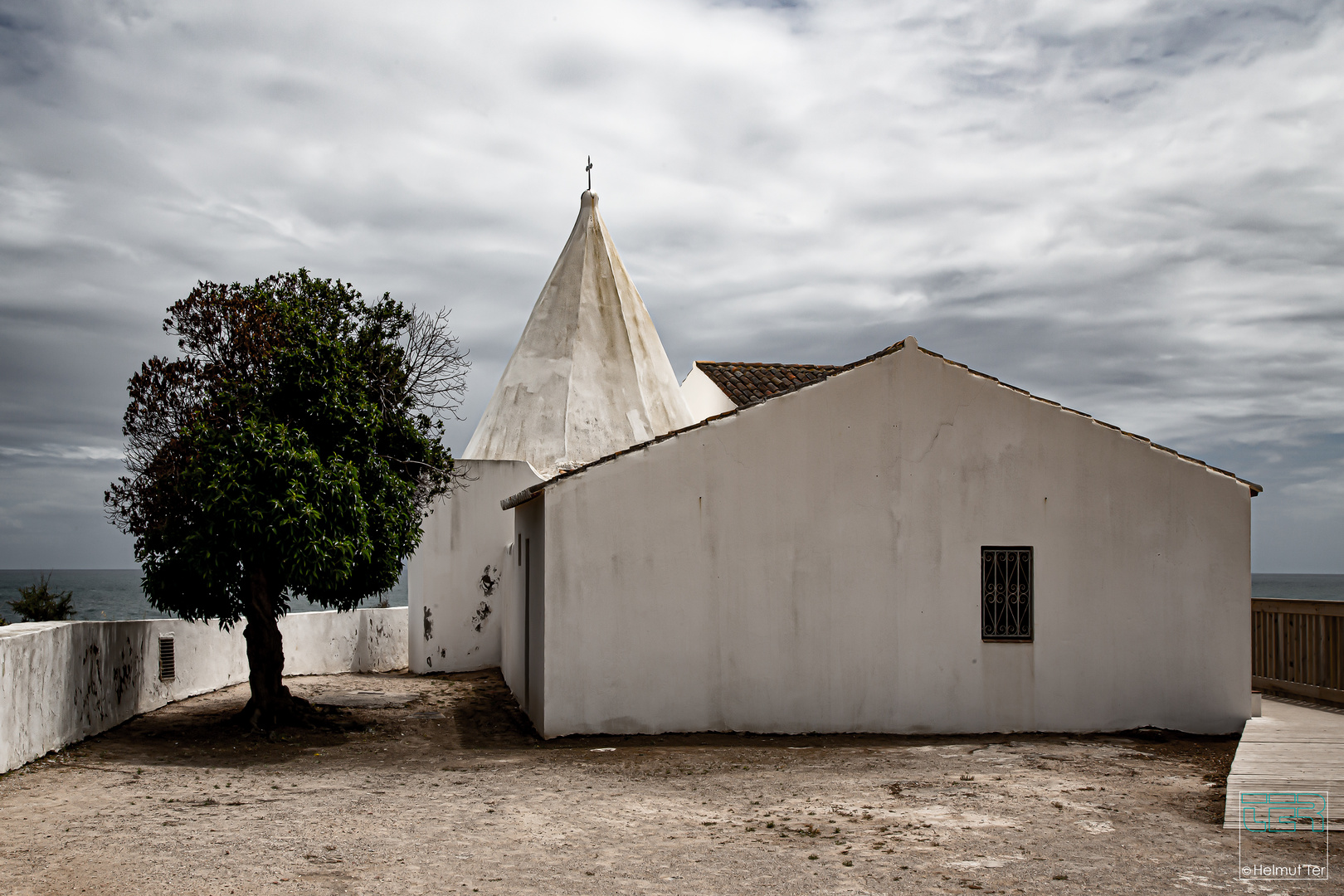 Nossa Senhora da Rocha in Porches