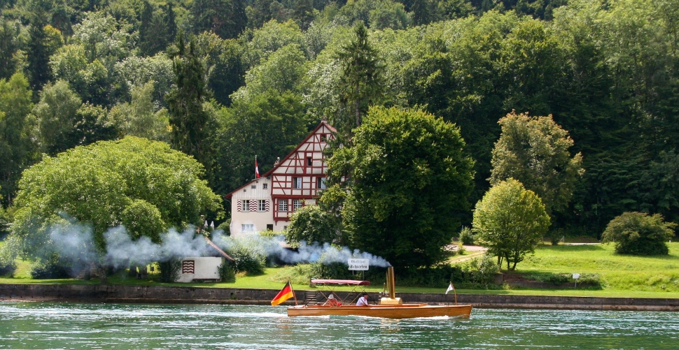 Nostalgie Dampfschiffchen