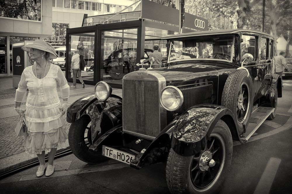 Nostalgie   Ein HORCH aus den 20igern !!