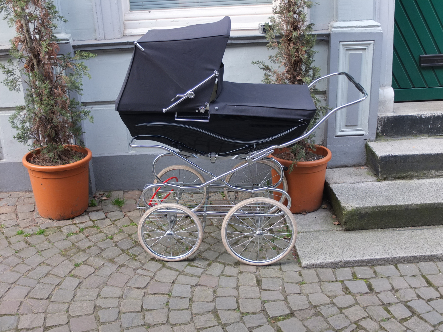 Nostalgie-Kinderwagen