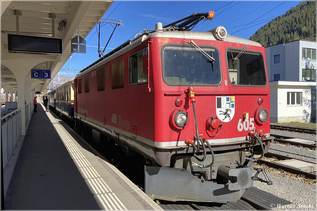 Nostalgiezug in Davos Platz