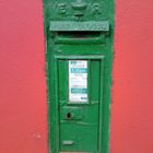 Nostalgischer grüner Briefkasten