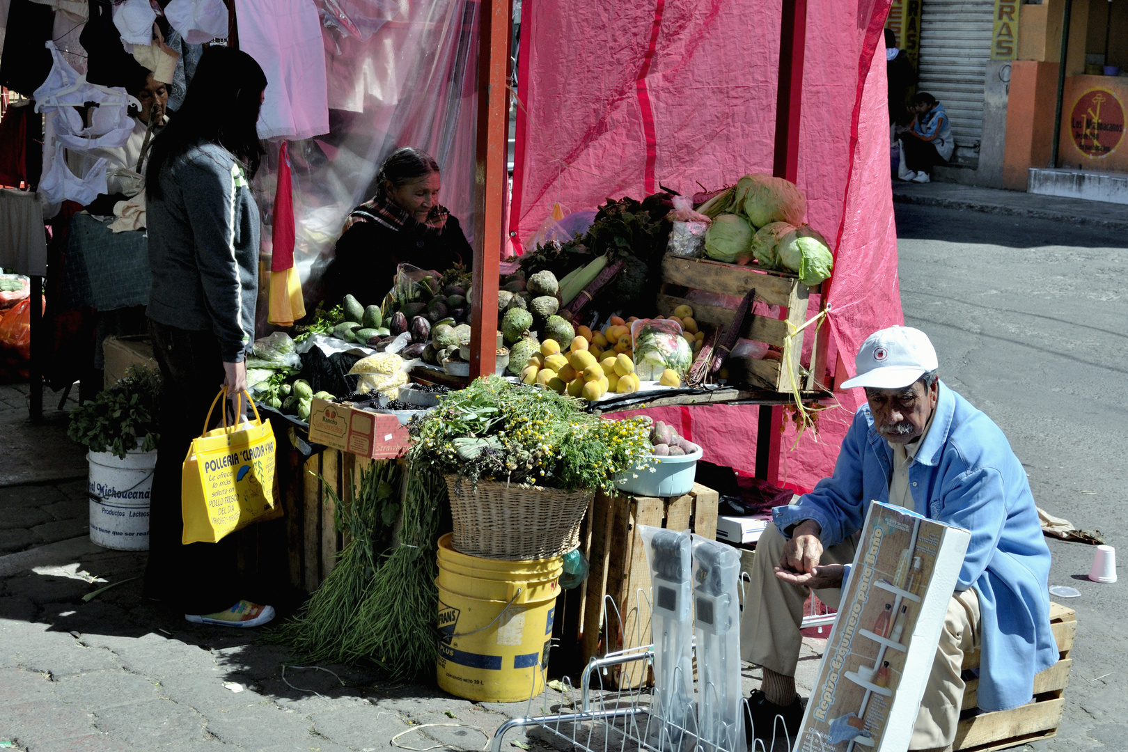 not much to sell, Pachuca, Mexico