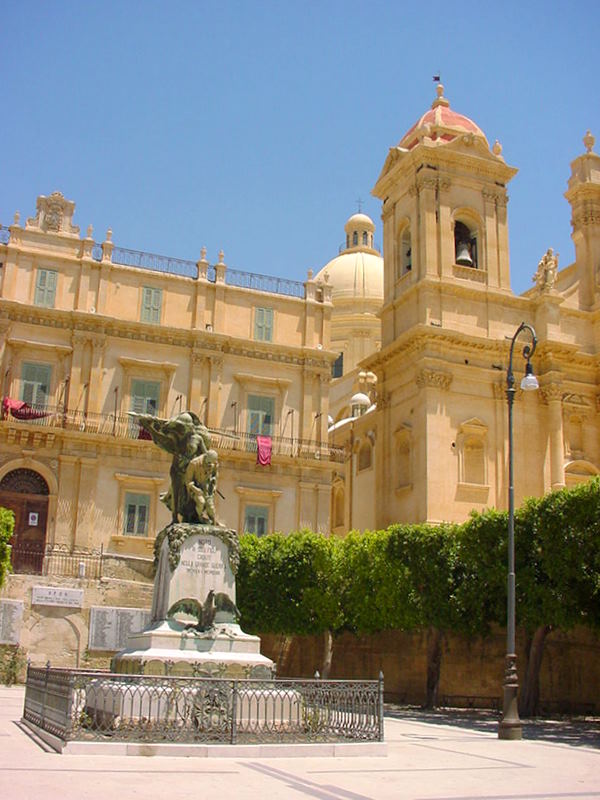 noto10