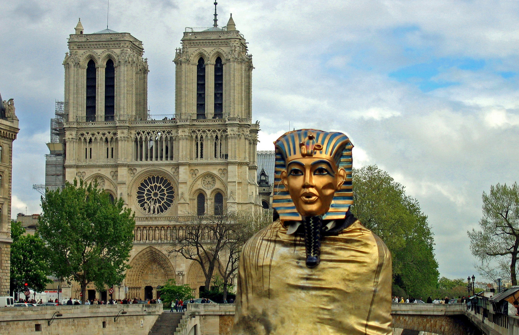 Notre Dame  ....