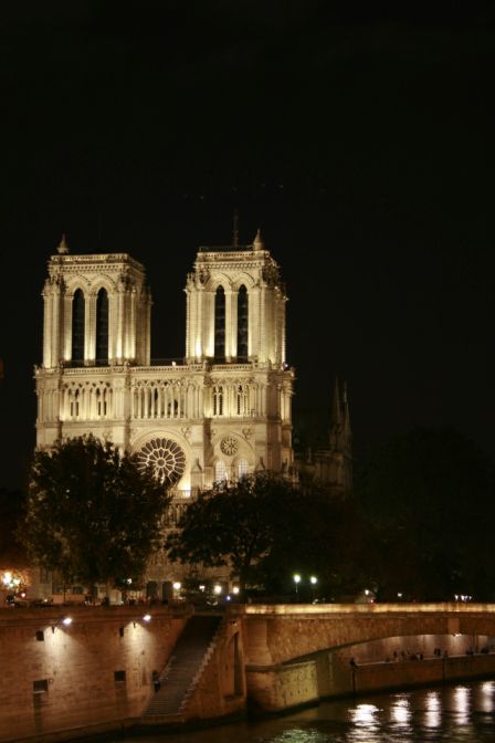 _nOtrE dAmE_