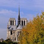 Notre Dame à l'automne.