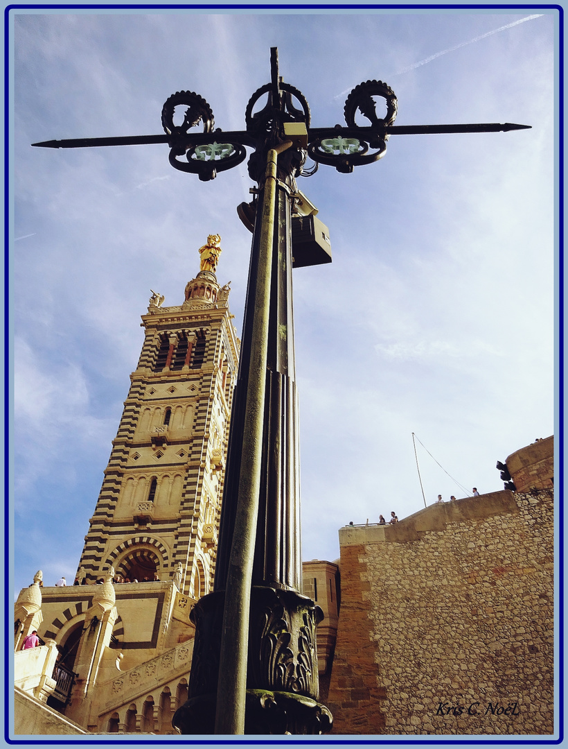 Notre Dame de la Garde et son protecteur !