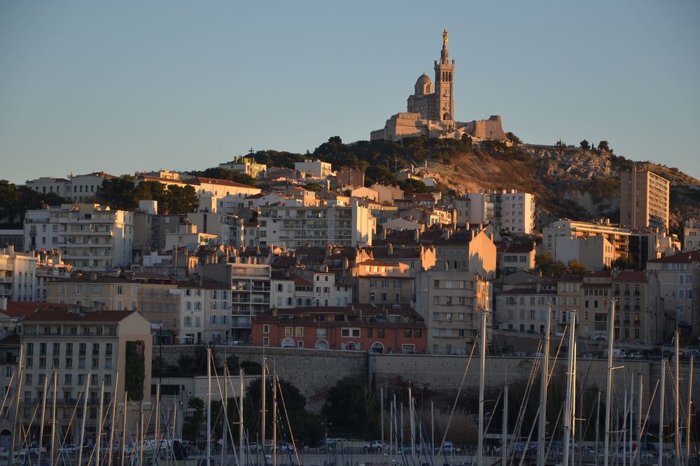 Notre Dame-de-la-Garde -Wahrzeichen Marseilles