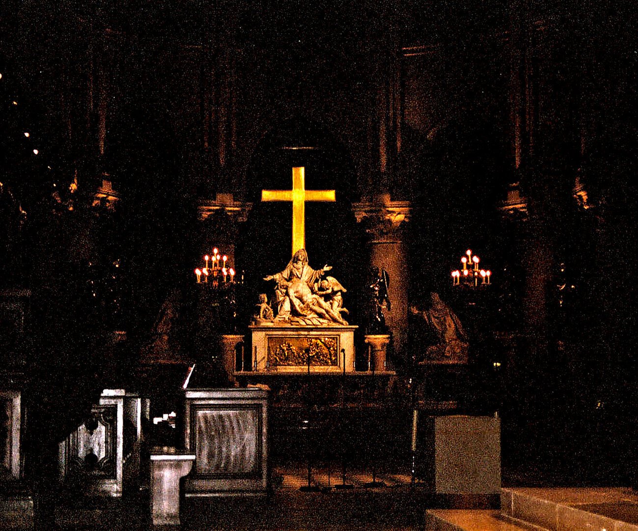 Notre-Dame de Paris Altar