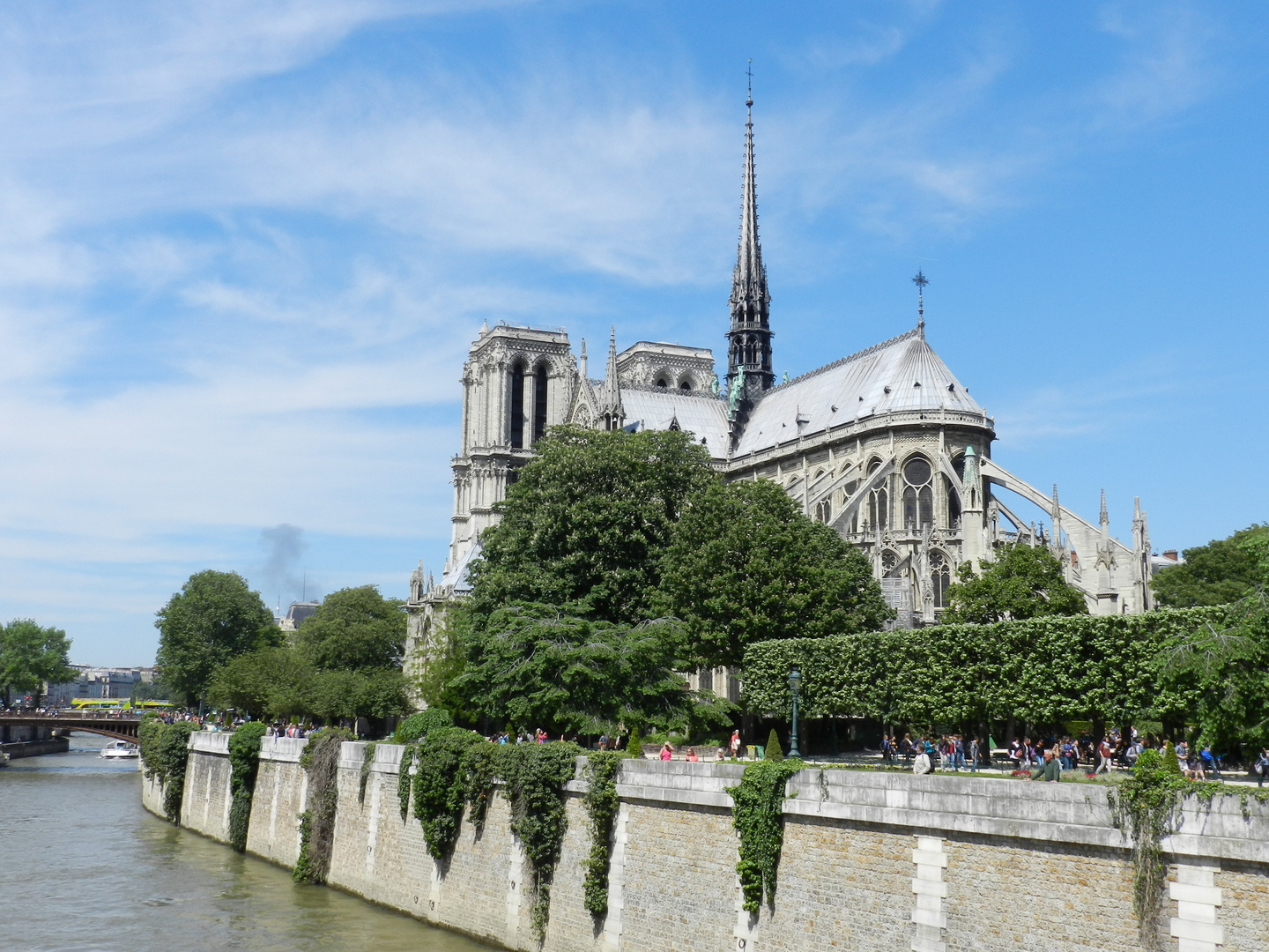 Notre Dame de Paris !