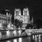 Notre-Dame in s/w