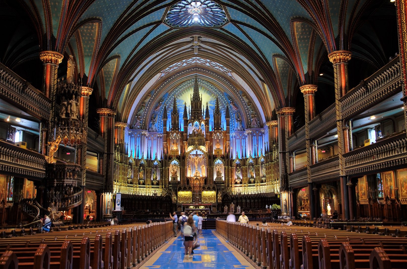 ...notre dame montreal