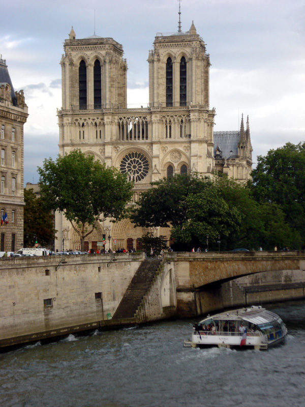 Nôtre Dame sur La Seine