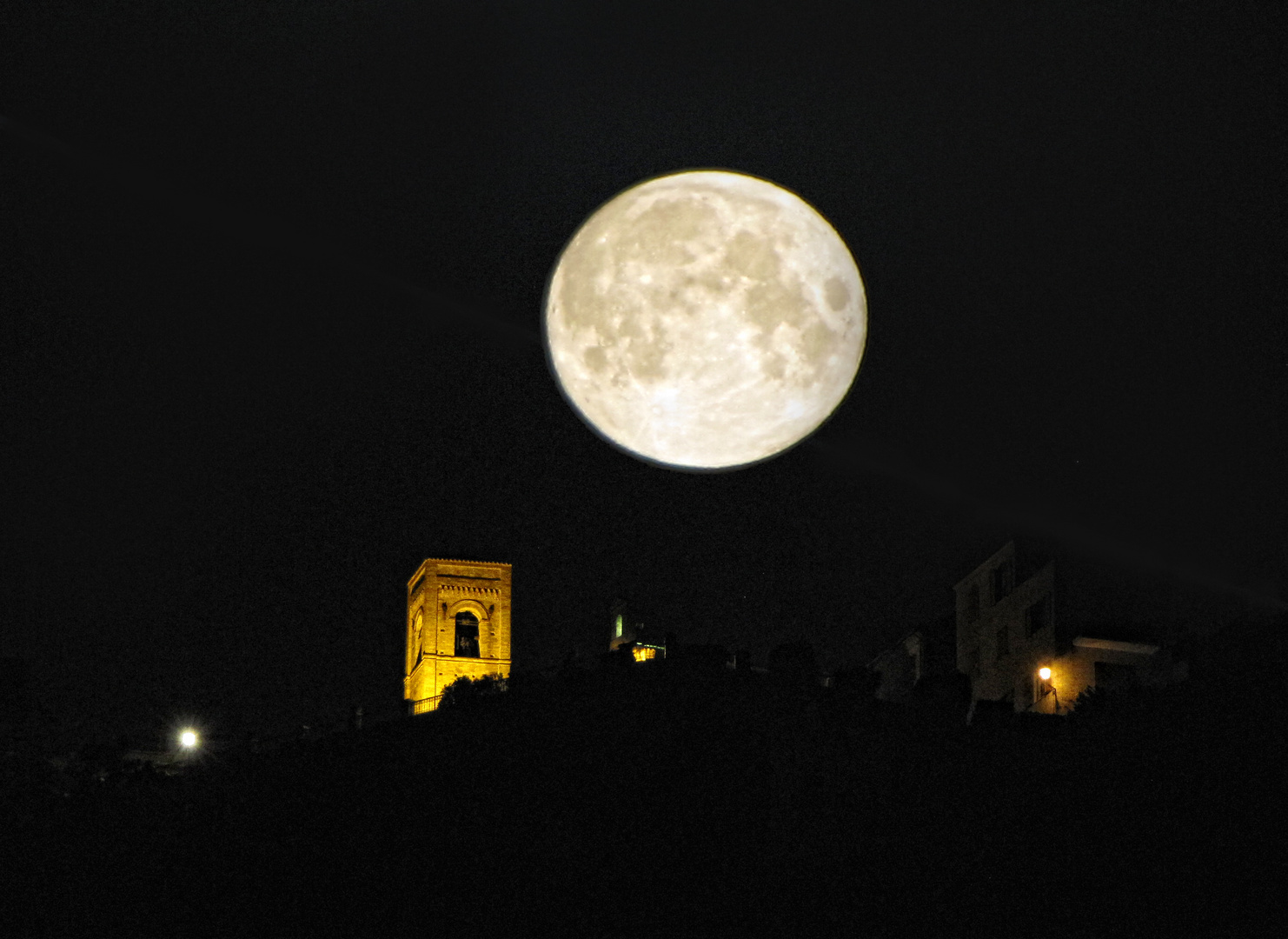 notte di luna piena