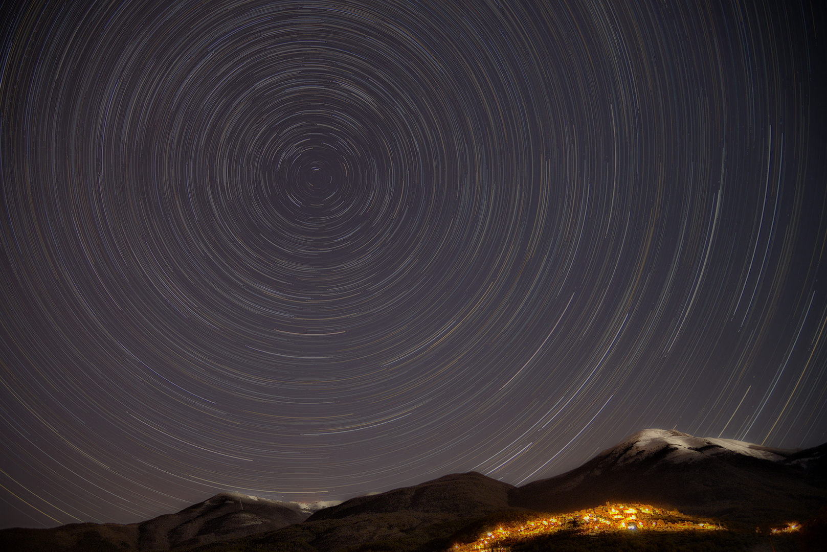 Notte stellata al chiaro di luna