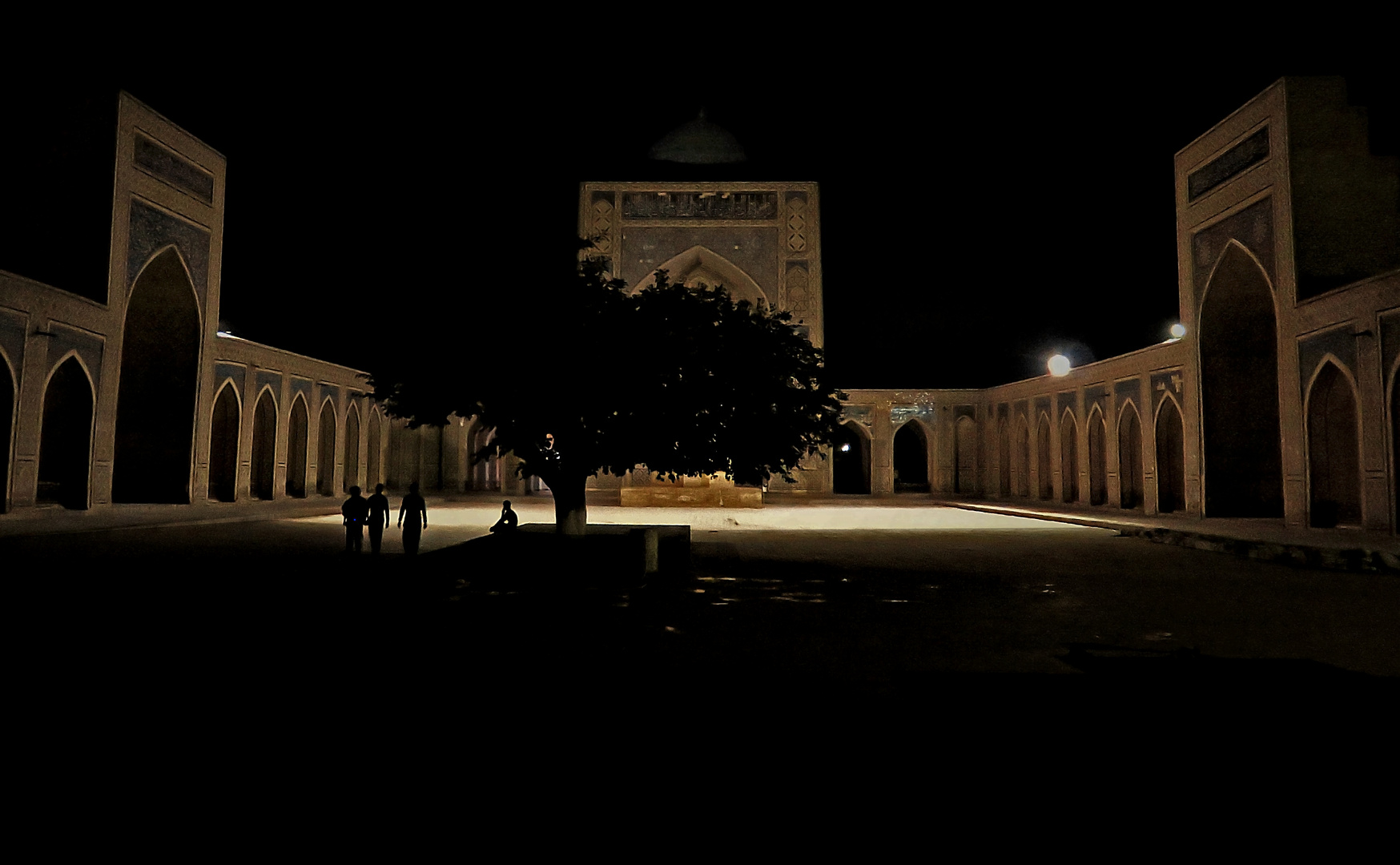 Notturno: Madrasa Mir i Arab,Bukhara,Uzbekistan