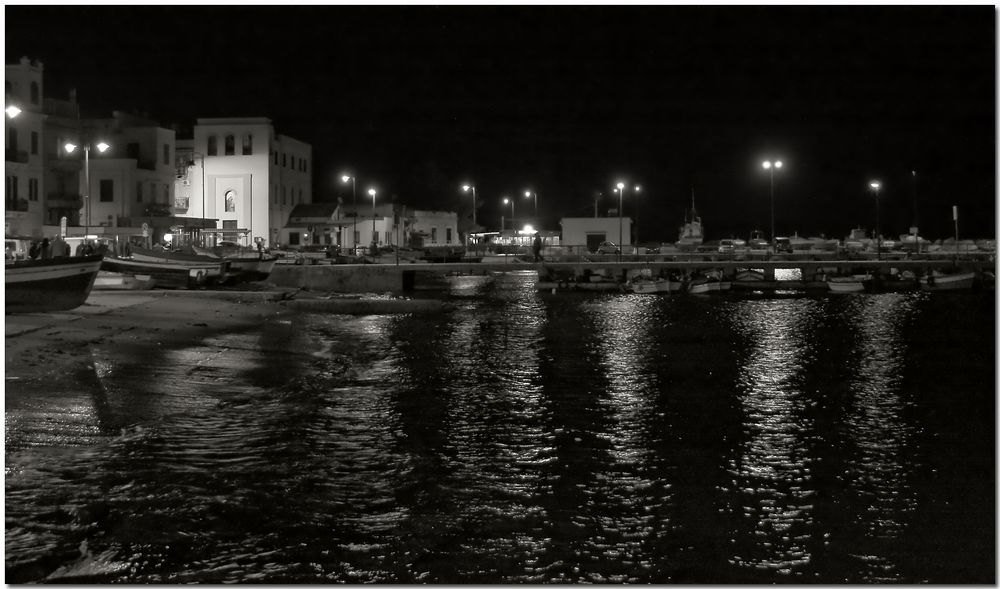 Notturno nel porto peschiero