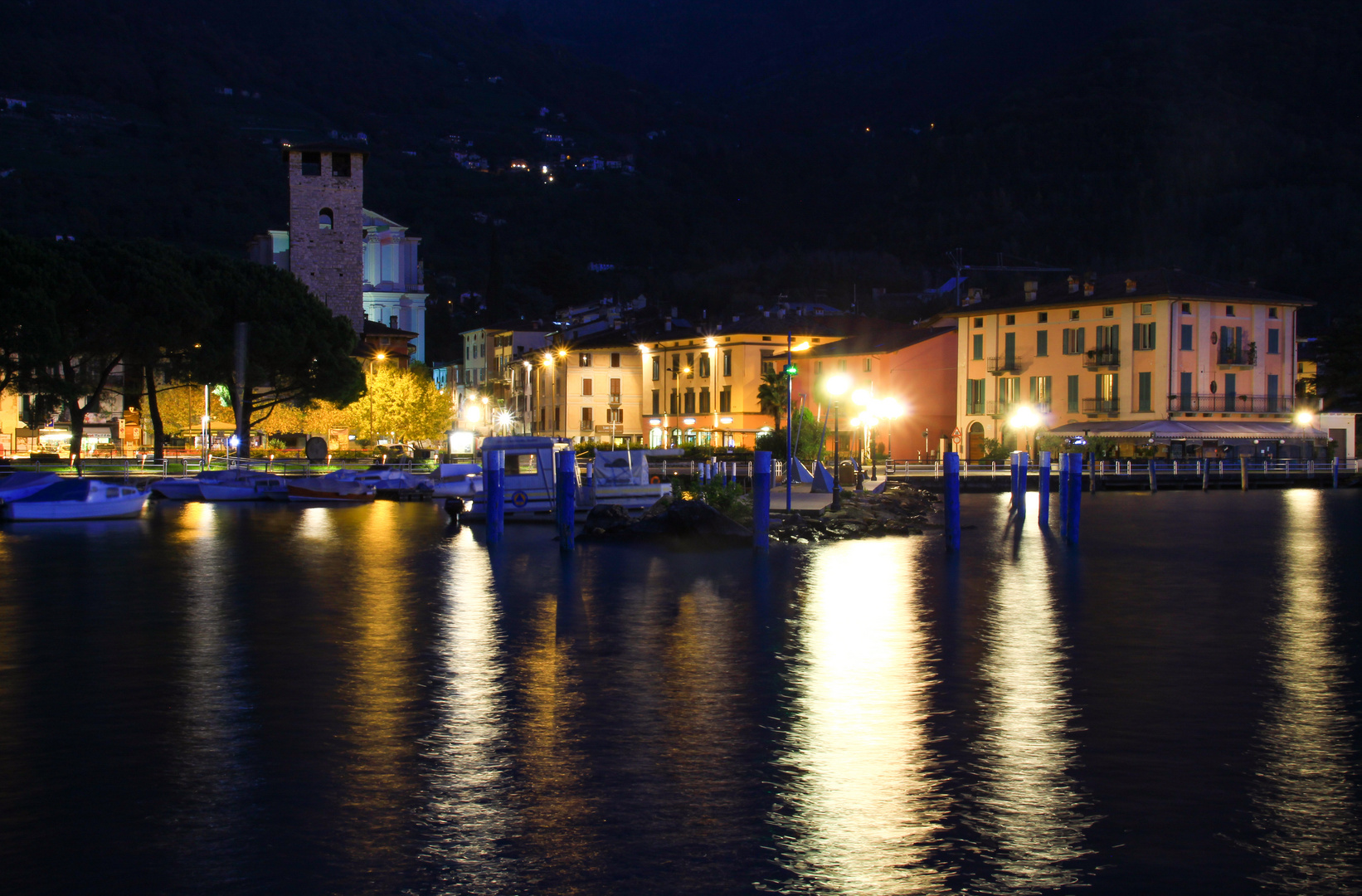 Notturno sul lago