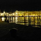 Notturno sul Molo Audace con vista su Piazza Unità d'Italia