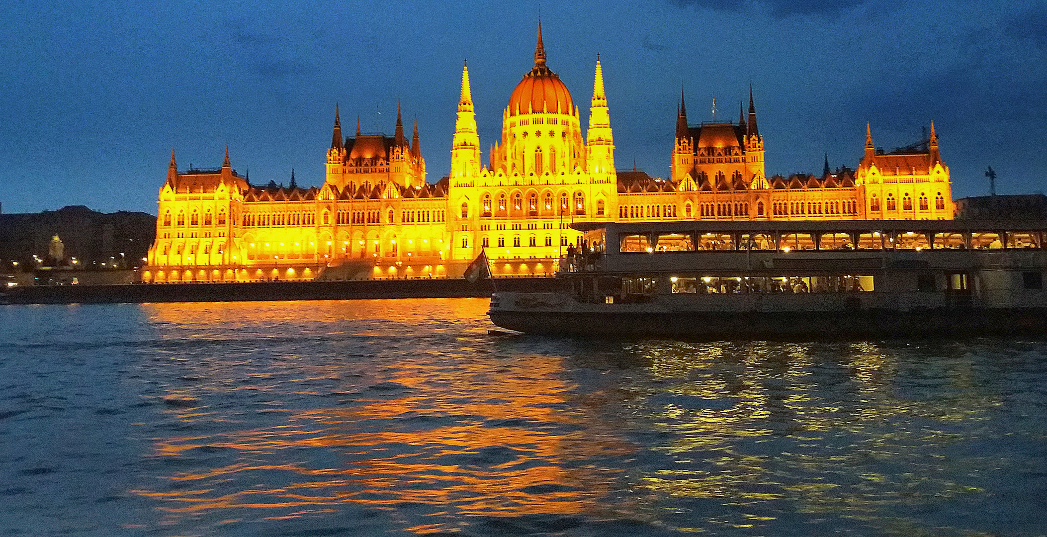 Notturno..sul Danubio....Budapest 2018..