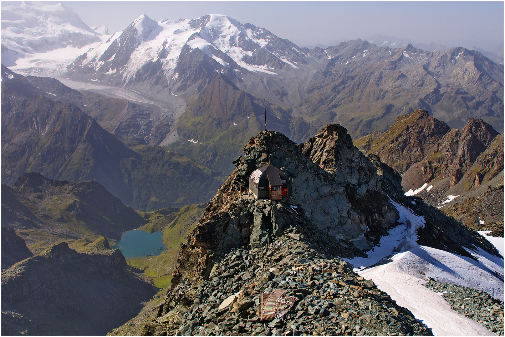 Notunterkunft am Mont Fort 3328m