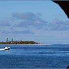 Nouméa, Anse Vata: ski nautique et vue sur l’Ilot Canards