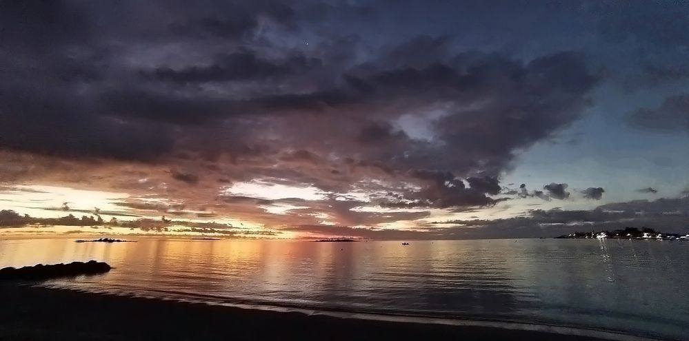 Nouméa – Crépuscule sur les îles - Dämmerung auf die Inseln