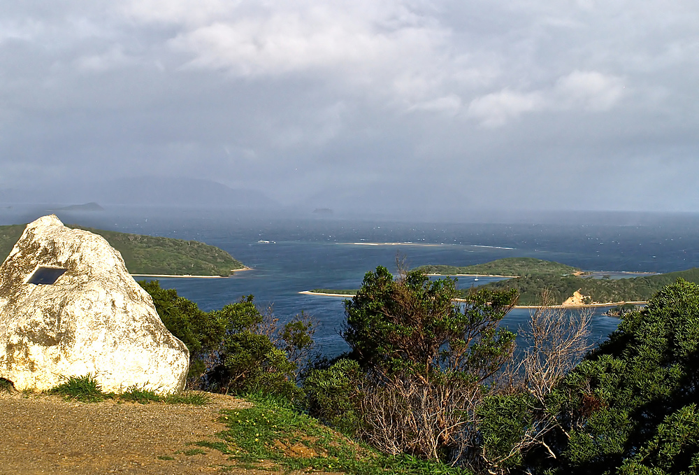 Nouméa vue du Mont Ouen Toro pendant la saison des pluies