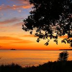 Nouvelle-Calédonie, côte est - Lever de soleil à Poindimié